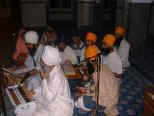 amrit_kirtan_group.jpg (44026 bytes)