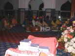 kirtan_night_wajatabla.jpg (45474 bytes)